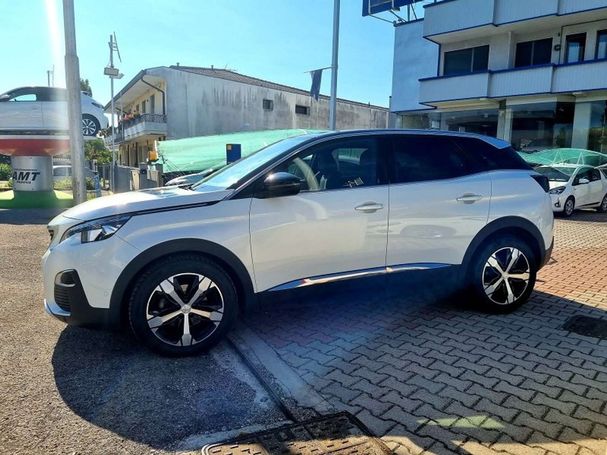 Peugeot 3008 PureTech EAT8 96 kW image number 1