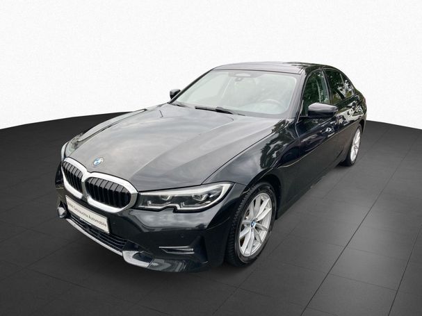 BMW 330d Sport Line 195 kW image number 1