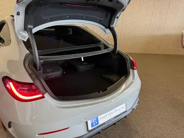Car image 37