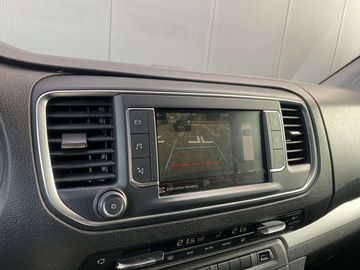 Car image 36