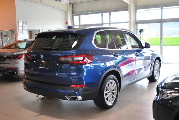 BMW X5 xDrive 250 kW image number 4