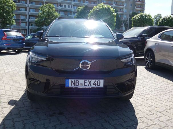 Volvo XC40 Single Motor Extended Range Plus 185 kW image number 3