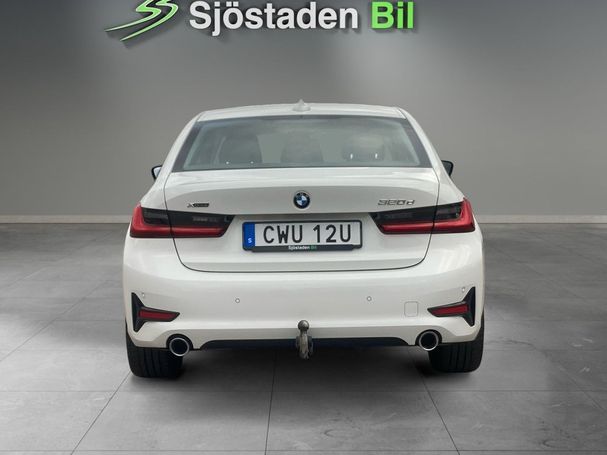 BMW 320d xDrive Sport Line 140 kW image number 2