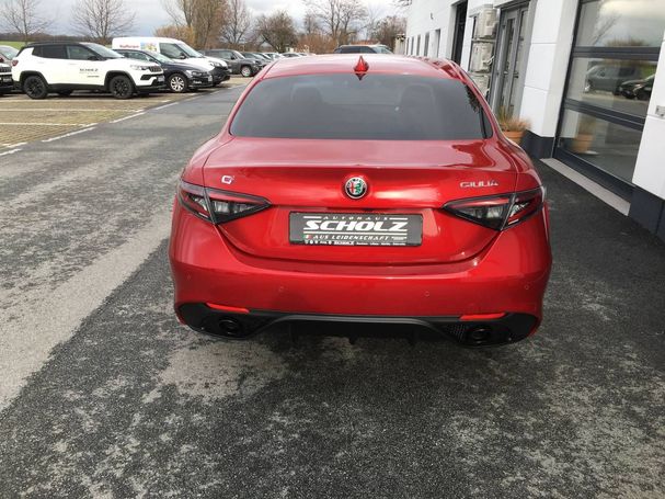 Alfa Romeo Giulia 2.0 Turbo 16V Veloce 206 kW image number 3