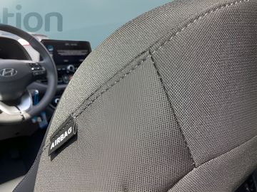 Car image 23