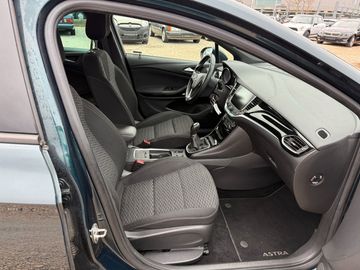 Car image 12