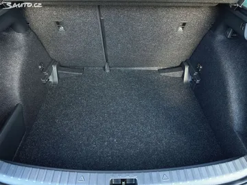 Car image 39