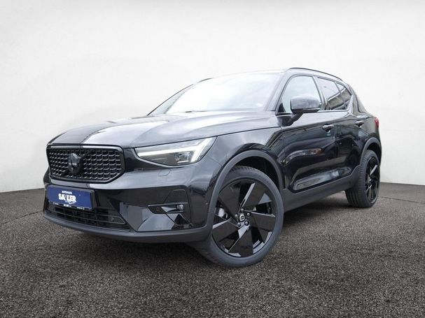 Volvo XC40 B4 Plus Black Edition 145 kW image number 1