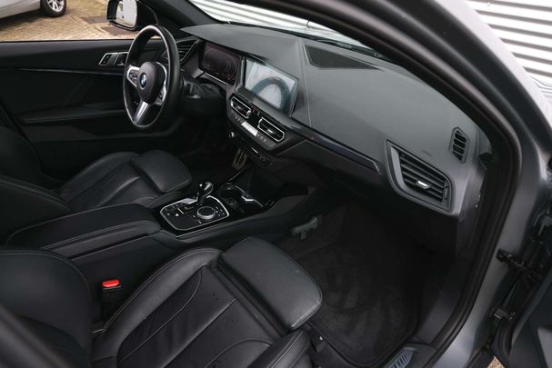 BMW 118i M Sport 100 kW image number 4