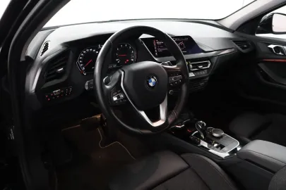 Car image 46