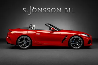 Car image 4