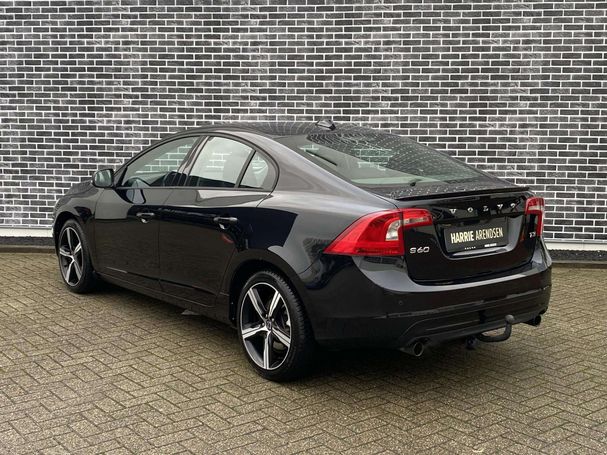 Volvo S60 T3 Kinetic 110 kW image number 5