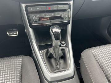 Car image 25