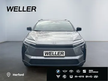 Car image 2