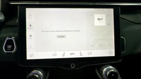 Car image 30