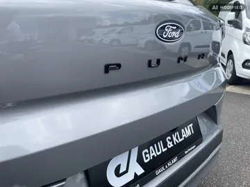Car image 29