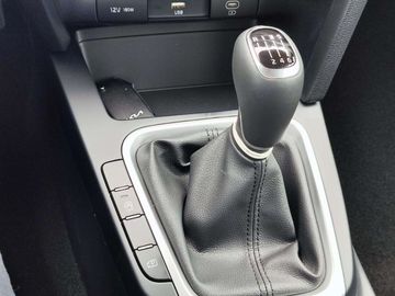 Car image 30