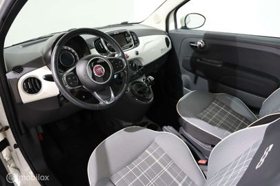 Car image 12