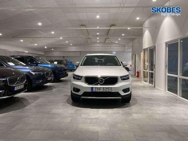 Volvo XC40 D3 Momentum 111 kW image number 4