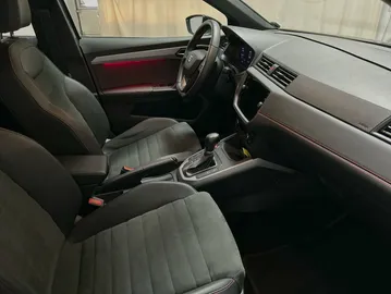 Car image 24