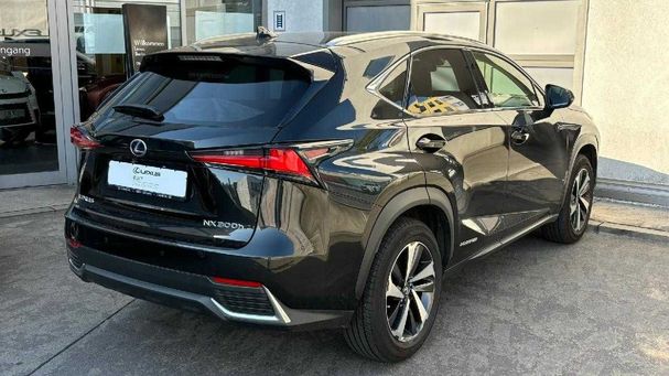 Lexus NX 300 h 145 kW image number 2