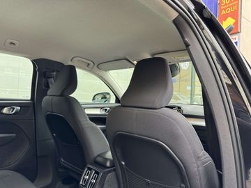 Car image 37