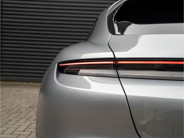 Porsche Taycan Sport Turismo 320 kW image number 11