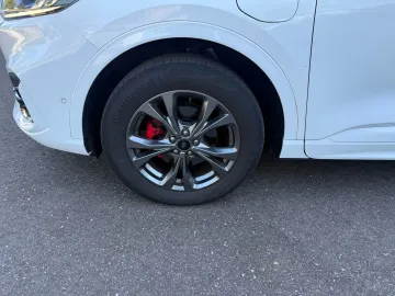 Car image 38