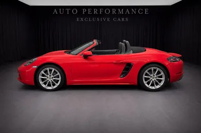 Car image 3