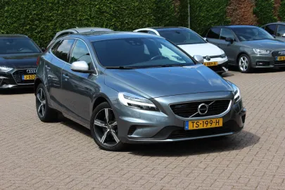 Car image 33