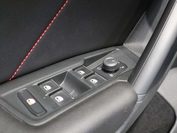 Car image 36