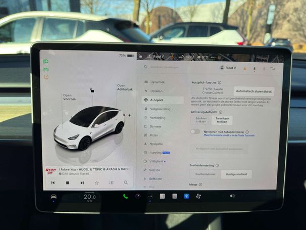 Tesla Model Y 220 kW image number 23