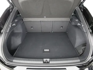 Car image 39