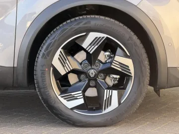 Car image 33