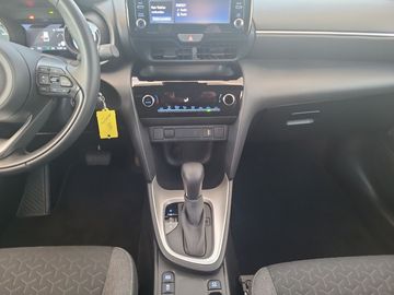 Car image 12