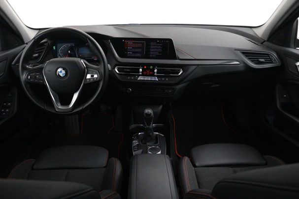 BMW 118i 103 kW image number 4