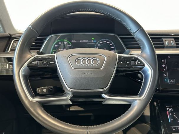 Audi e-tron 55 Sportback 300 kW image number 23