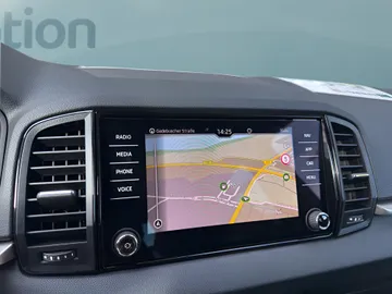 Car image 29