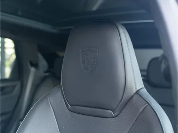 Car image 46
