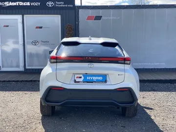 Car image 5