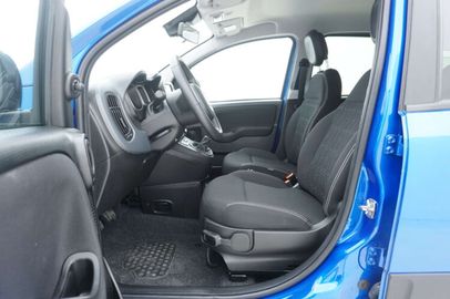 Car image 10