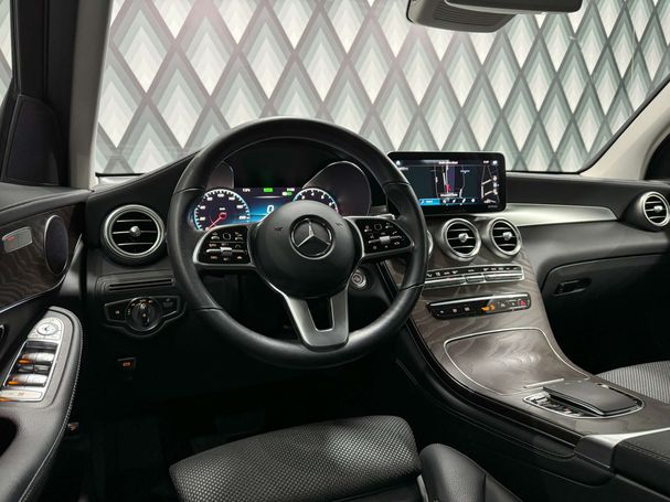 Mercedes-Benz GLC 300 4Matic Line 190 kW image number 26