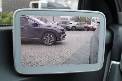 Car image 28