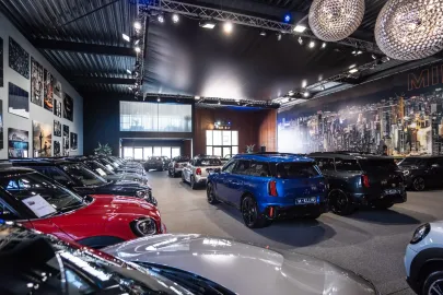 Car image 45