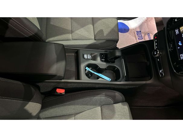 Volvo XC40 Recharge T4 Core 155 kW image number 33