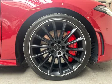 Car image 29