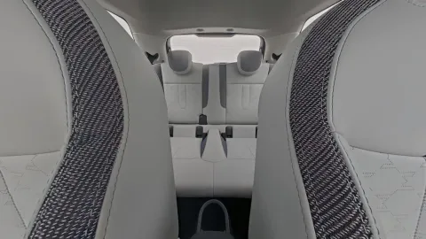 Car image 26