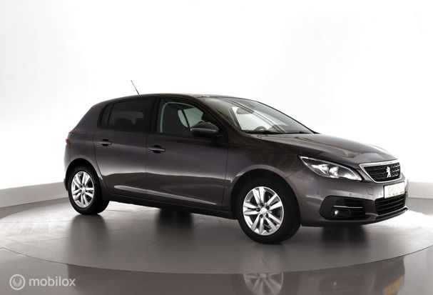 Peugeot 308 1.2 110 81 kW image number 3