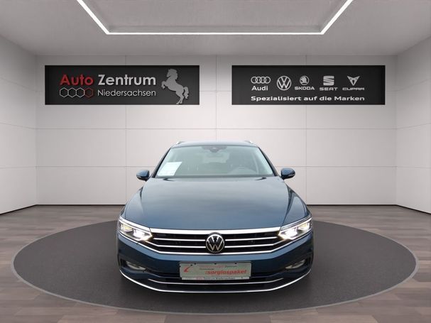 Volkswagen Passat Variant 2.0 TDI Elegance DSG 110 kW image number 3