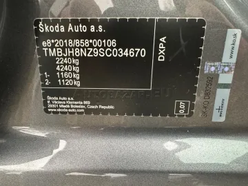 Car image 28